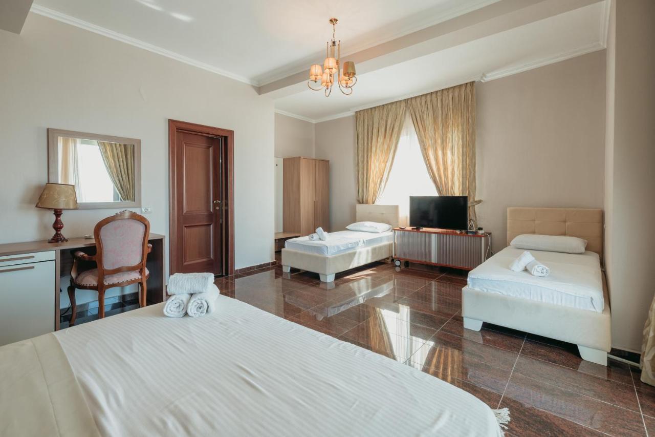 Fishta Hotel & Apartments Velipoje Bagian luar foto
